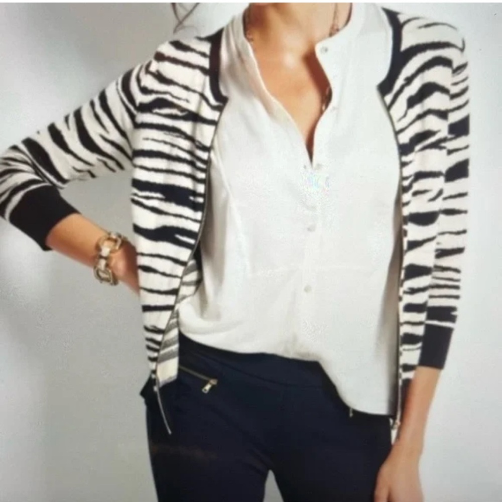 Ann Taylor| Zebra Black‎ and White Striped Cardigan|  Size S| $80 Retail| B3